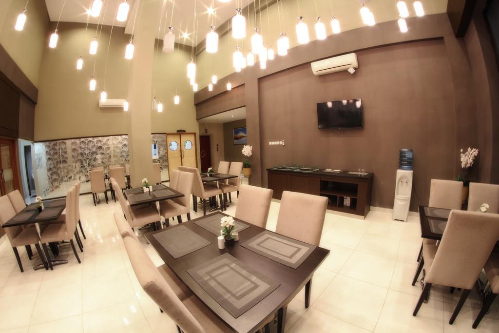 Sutan Raja Guest House Bandung Exterior photo